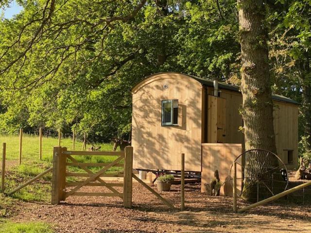 Coachroad Shepherds Huts Petworth Εξωτερικό φωτογραφία